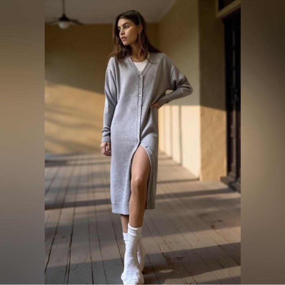 Aritzia Wilfred Light Gray Cardigan Sweater